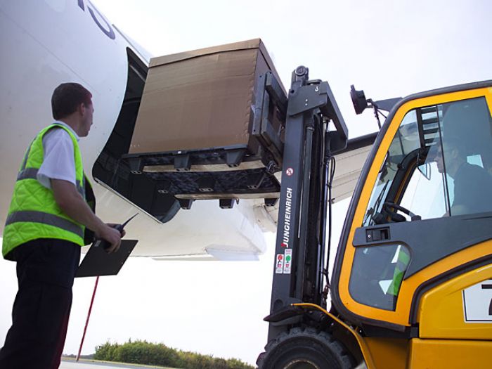 Tarimas de Plastico Exportacion- INDUSTRIAL Pallets
